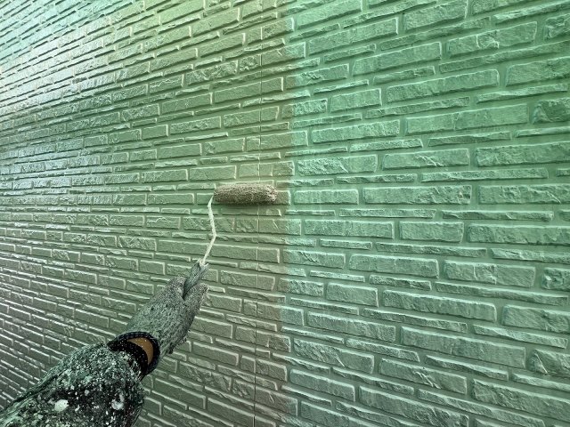 みどり市 外壁 上塗り1回目 ミヤケン