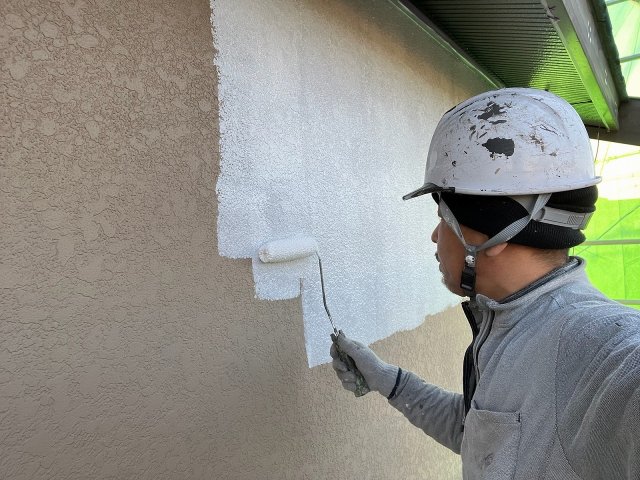 高崎市 外壁塗装 下塗り ミヤケン
