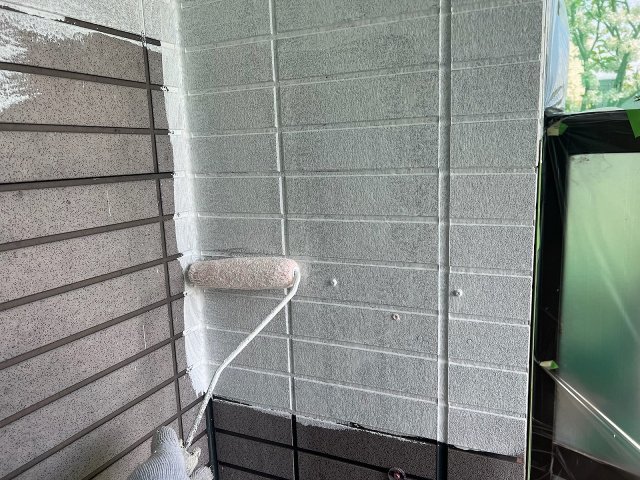 太田市 外壁塗装 下塗り ミヤケン
