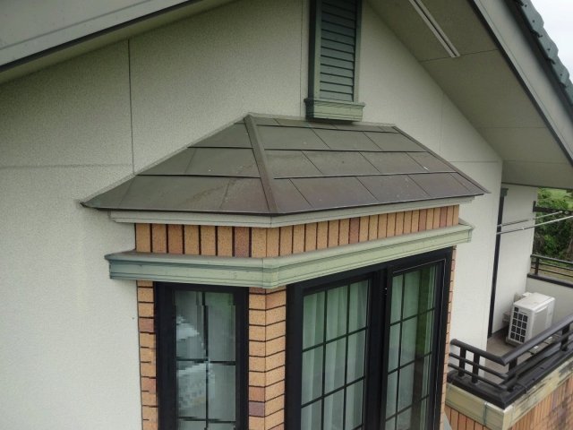 安中市 出窓屋根 コケ ミヤケン