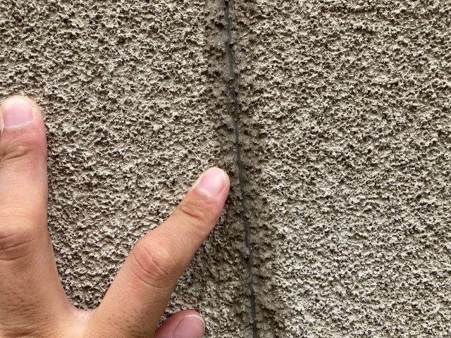 足利市 外壁 ひび割れ ミヤケン