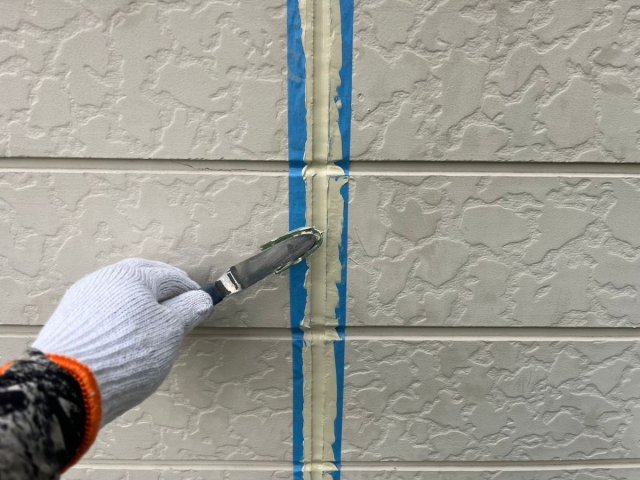 コーキング ヘラ押え