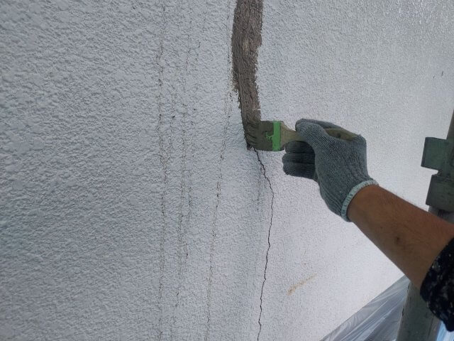 ヒビ補修 ミヤケン