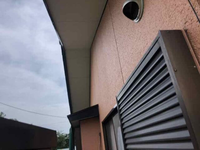 前橋市 軒裏天井塗装 ミヤケン