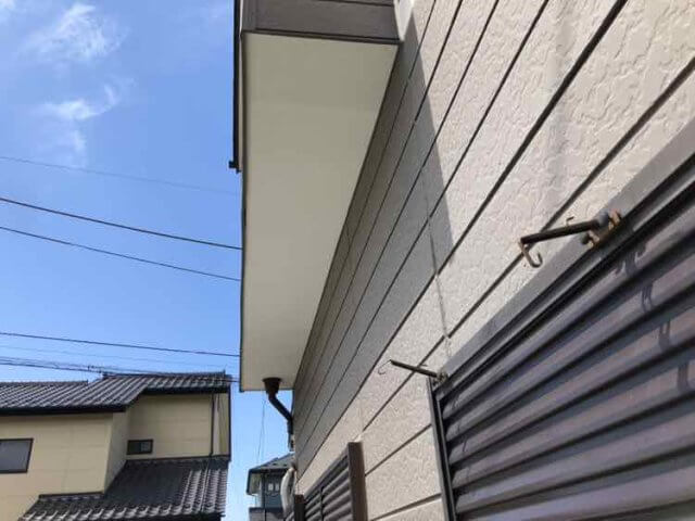 前橋市 軒裏天井塗装 ミヤケン
