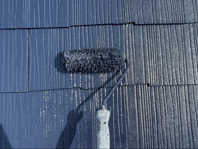 高崎市下小島町 屋根外壁塗装 屋根 上塗り2 ミヤケン