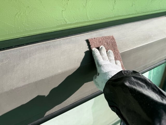 高崎市 外壁塗装 シャッターボックス 研磨 ミヤケン