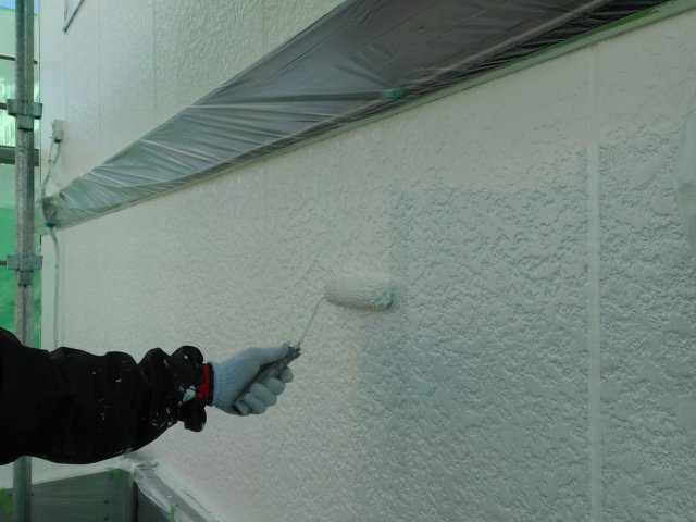 高崎市下小鳥町 屋根外壁塗装 外壁 上塗り1 ミヤケン