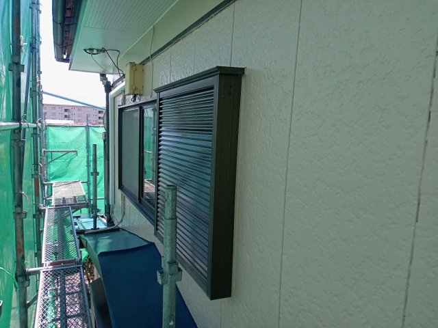 太田市牛沢町 外壁塗装 戸袋 完了 ミヤケン