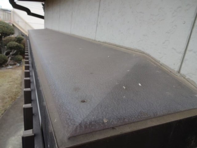 太田市牛沢町 外壁塗装 出窓屋根 色あせ ミヤケン