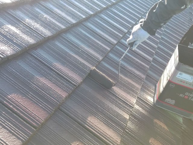 高崎市下小鳥町 屋根外壁塗装 屋根 上塗り2 ミヤケン