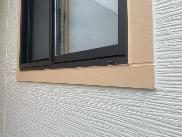 高崎市浜尻町 屋根外壁塗装 窓枠 完了ミヤケン