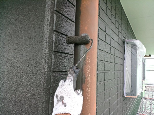 高崎市上滝町 外壁塗装 雨樋 上塗り ミヤケン