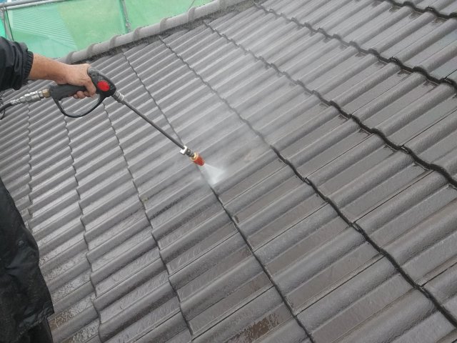 前橋市岩神町 屋根外壁塗装 屋根 高圧洗浄 ミヤケン
