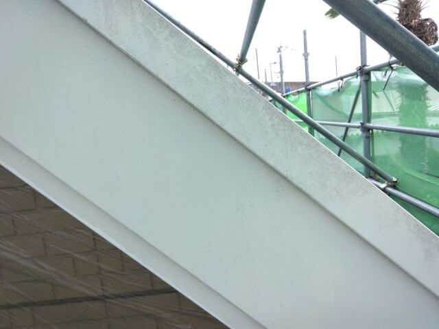 高崎市 屋根塗装 破風板 汚れ ミヤケン