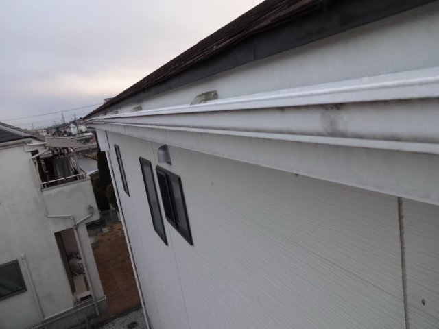 高崎市浜尻町 屋根外壁塗装 雨樋 汚れ ミヤケン