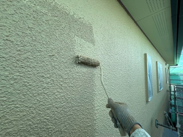 藤岡市立石 外壁塗装 上塗り2 ミヤケン