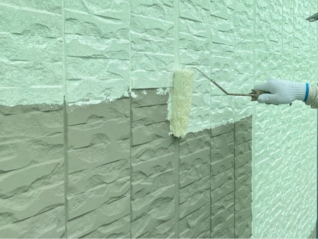 前橋市大友町 屋根外壁塗装 外壁 下塗り ミヤケン
