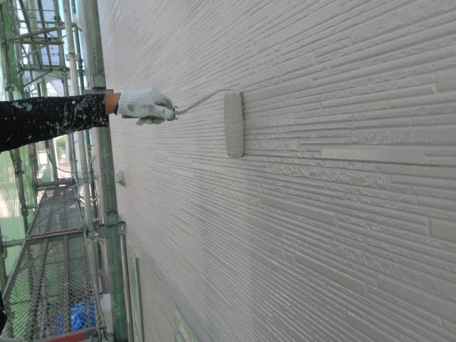 前橋市岩神町 屋根外壁塗装 外壁 上塗り2 ミヤケン