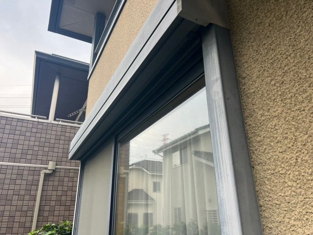 藤岡市立石 外壁塗装 シャッターボックス 色褪せ ミヤケン