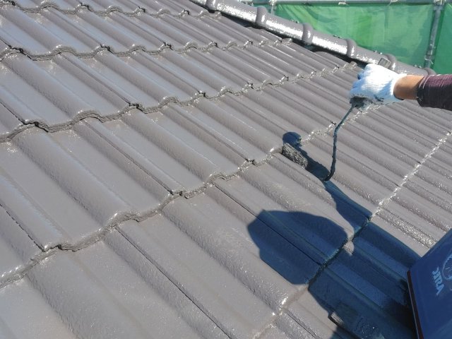 前橋市岩神町 屋根外壁塗装 屋根 上塗り2 ミヤケン