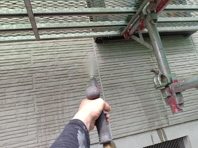 前橋市稲荷新田町 外壁塗装 高圧洗浄ミヤケン