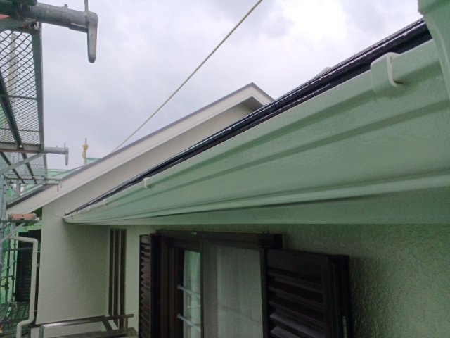 高崎市上中居町 屋根外壁塗装 雨樋 完了 ミヤケン