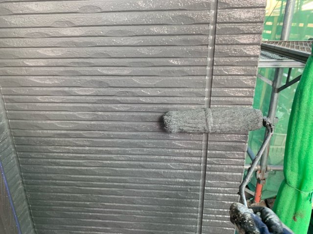 佐波郡玉村町 屋根外壁塗装 外壁 上塗り 2回目 ミヤケン