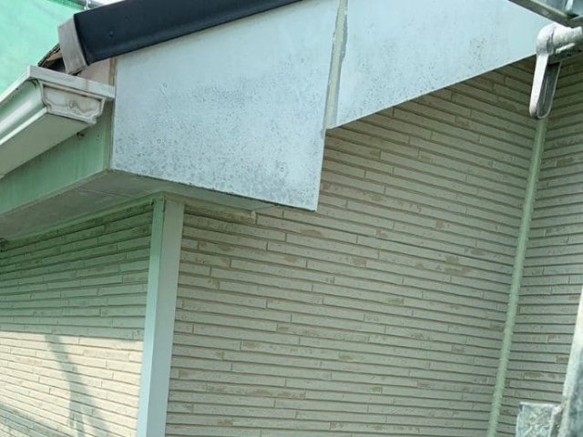 太田市由良町 屋根外壁塗装 破風板 汚れ ミヤケン