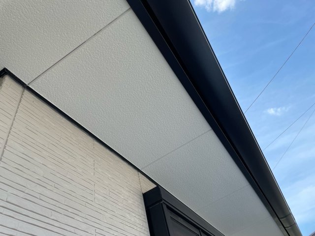 前橋市稲荷新田町 外壁塗装 軒天 完了 ミヤケン