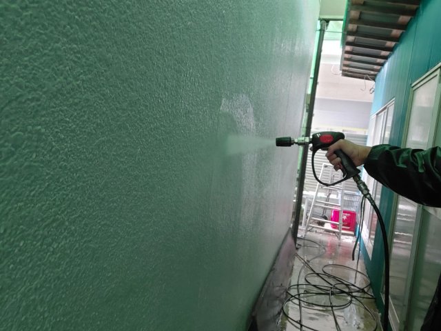 前橋市表町 外壁塗装工事 高圧洗浄 ミヤケン