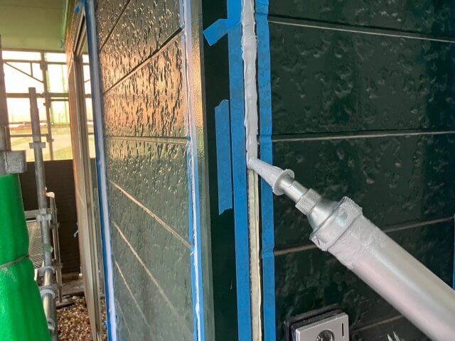 邑楽町邑楽郡 屋根外壁塗装 コーキング 充填ミヤケン