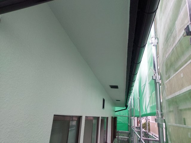 前橋市表町 外壁塗装工事 軒裏天井 完了 ミヤケン