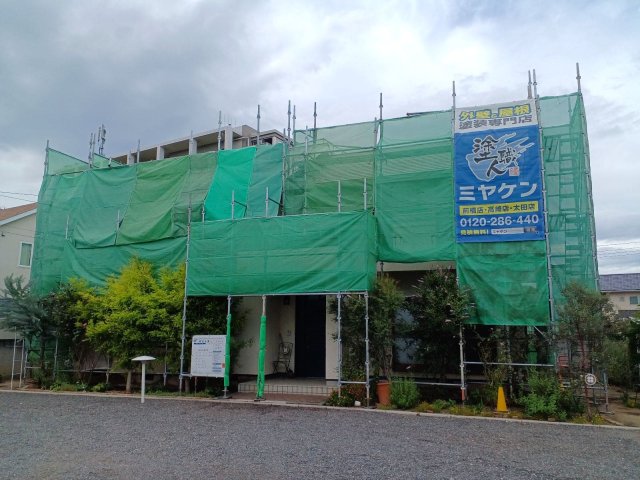 高崎市上中居町 屋根外壁塗装 足場 ミヤケン