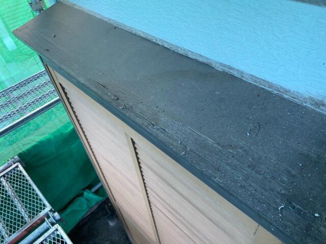 前橋市古市町の庇屋根の劣化の写真 ミヤケン