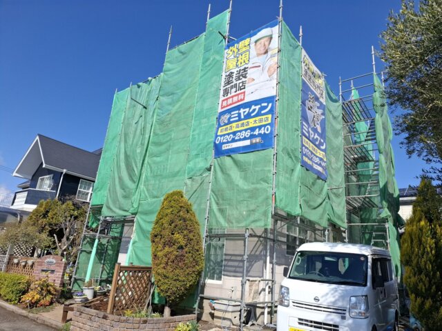 前橋市総社町総社の外部面足場組みの写真 ミヤケン