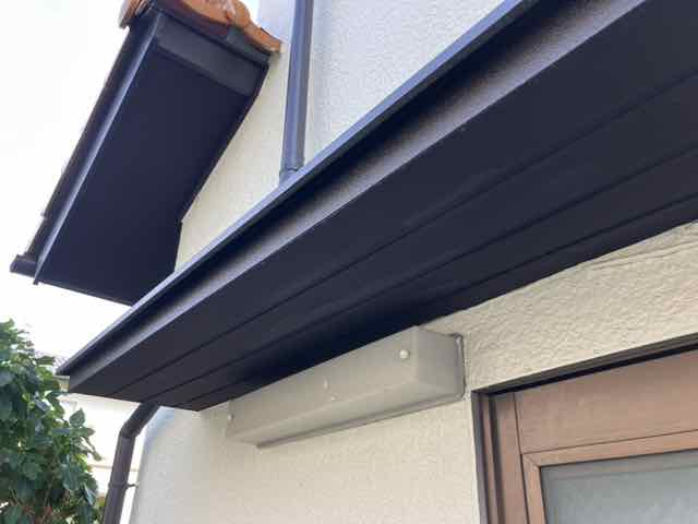 ミヤケン施工|高崎市中居町 軒裏天井3年後の塗膜状態