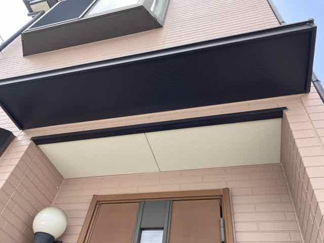 ミヤケン施工|高崎市新町 軒裏天井3年後の塗膜状態