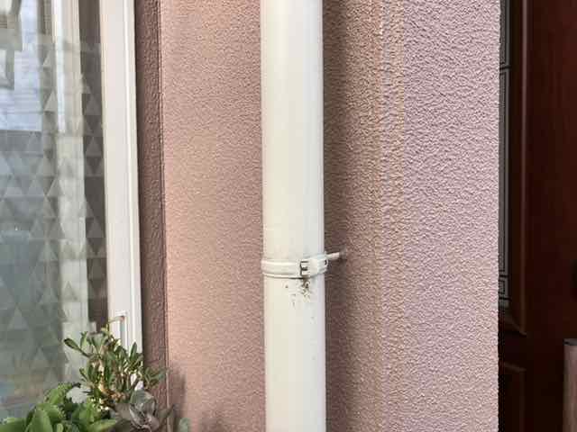 ミヤケン施工|高崎市江木町 雨樋7年後の塗膜状態