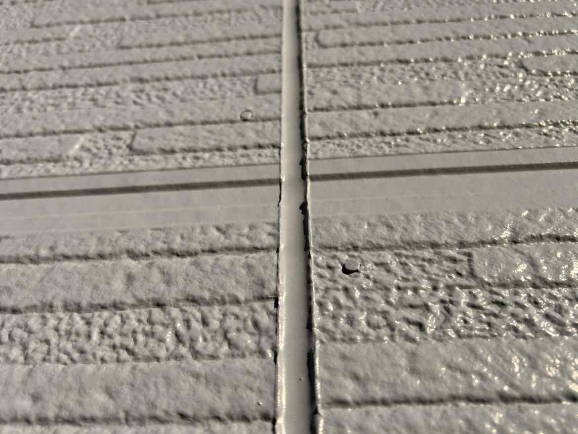 ミヤケン施工|高崎市石原町 外壁目地コーキング5年後の状態