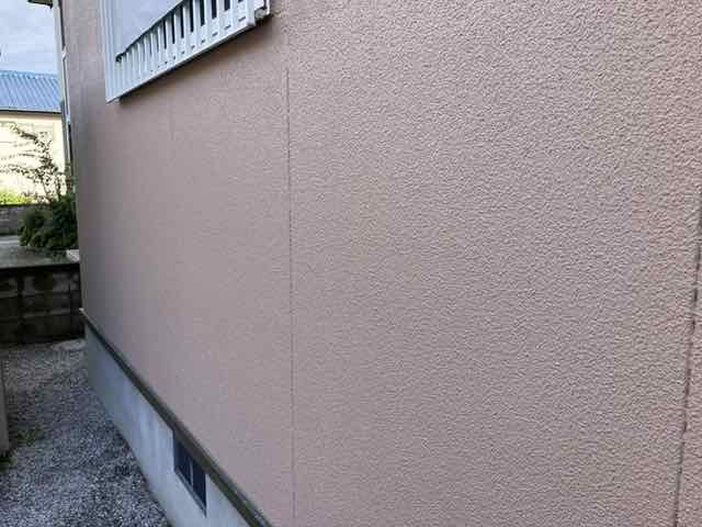 高崎市沖町のサイディング外壁を低汚染遮熱フッ素塗料で塗装し3年後を点検するミヤケン
