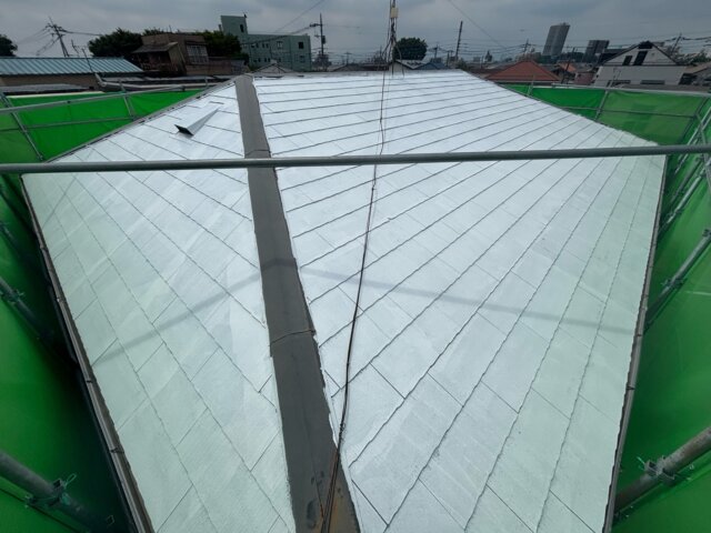 前橋市城東町の屋根の下塗り2回目の写真　ミヤケン