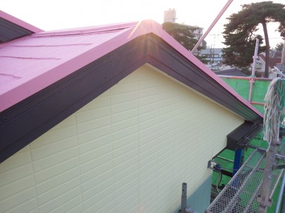 1015 04 破風板目地 シーリング施工後 05bd7dfae1b4a4c283975beea75b557b