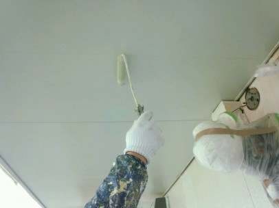 0106 03 軒天 上塗り1回目中 155540bfe4743c0d7ea4d6b424b70bfe