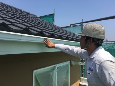 0426 01 雨樋 下地(ケレン)処理 2f6f5ec0a1356b707919061469161032
