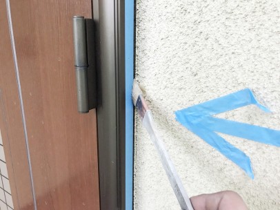 0510 02 外壁シーリング プライマー塗布 6ad6bbb3ffbeb6c496a86ac72bff8ce0
