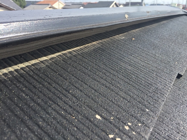 棟板金の浮き 棟板金の浮き