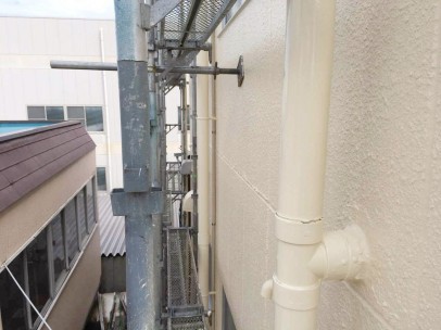 0603 04 竪樋 施工後 a4286436abed4c7aab50d02f45e4bff5