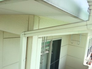 0906 09 竪樋 施工前 a862d8833e1e6dcf6cd0ae47d50ff7df